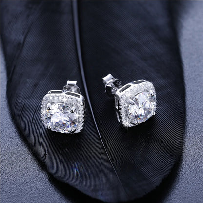 Boucles d’Oreilles Clous Cube Halo