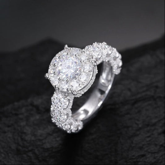 Halo Engagement Ring – Radiance &amp; Prestige