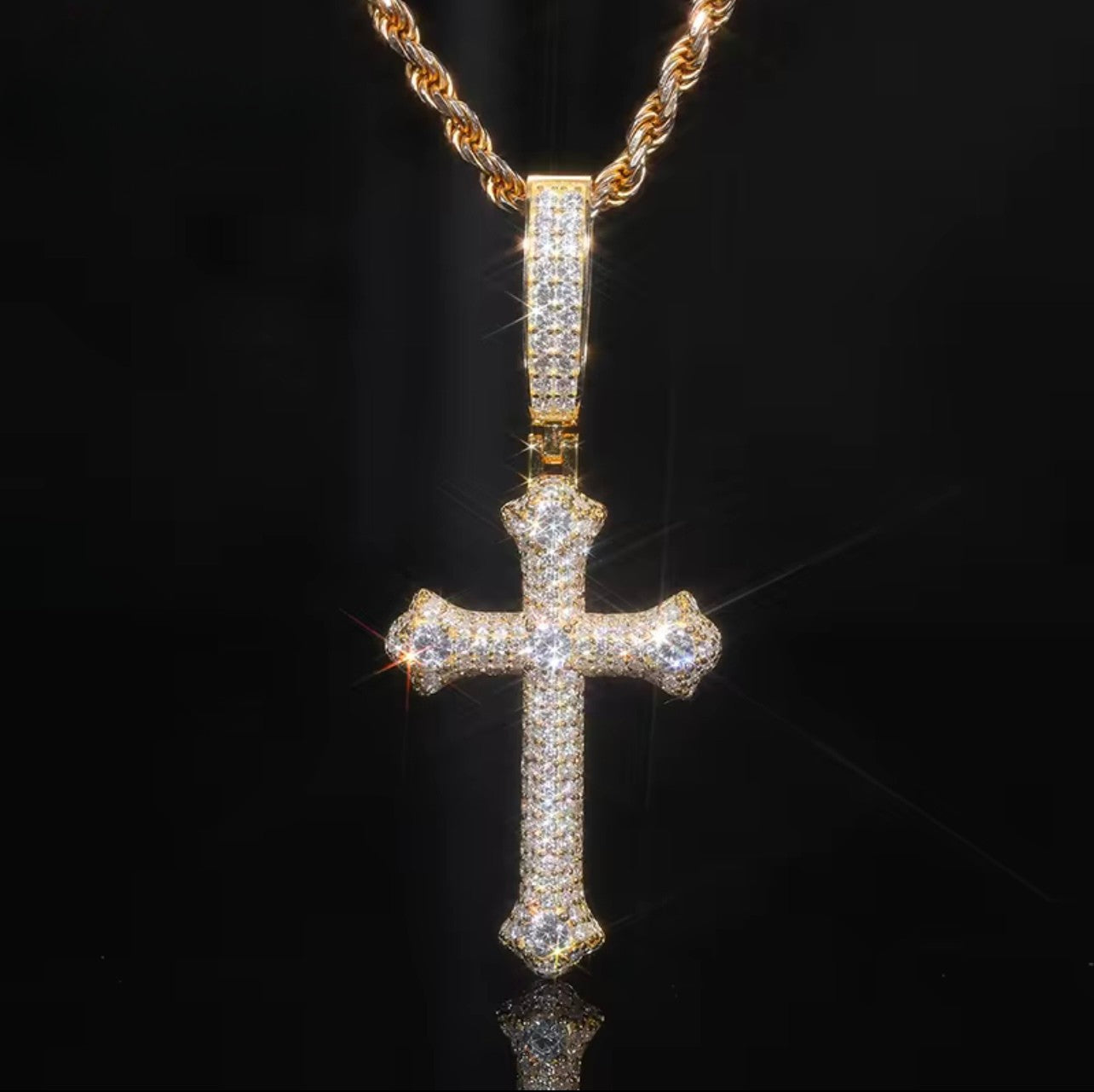 Pendentif Croix – Symbole de Foi et d’Élégance