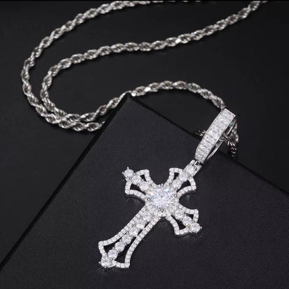 Pendentif Croix VVS1 - Éclat & Élégance Intemporelle