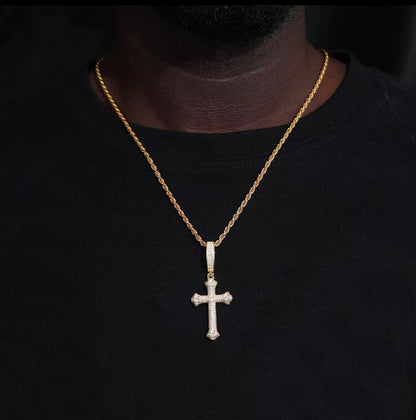 Pendentif Croix – Symbole de Foi et d’Élégance